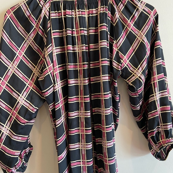Vintage Tucker Silk blouse size small/ medium - Picture 2 of 3